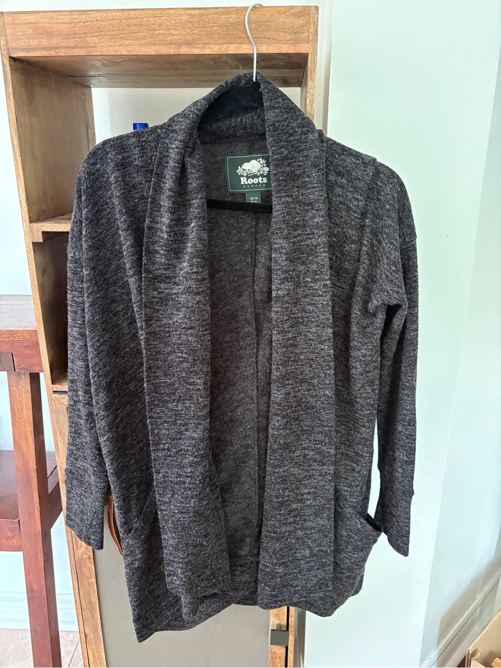 NWOT Roots Women’s Charcoal Shawl Collar Open Cardigan